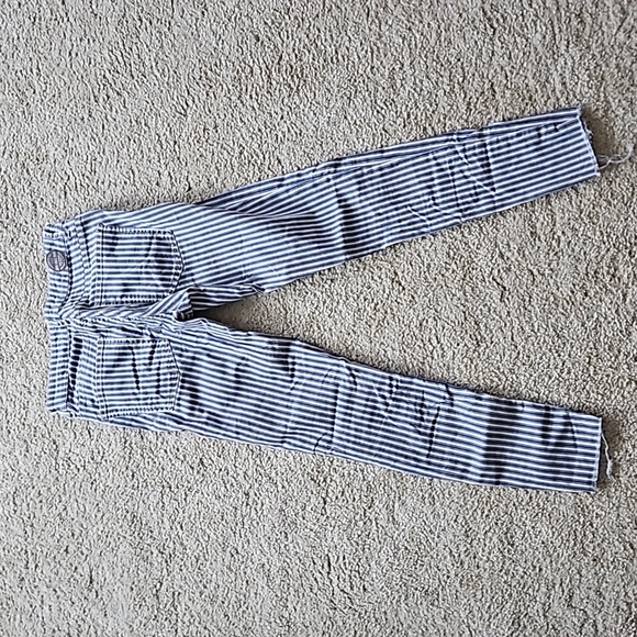 Striped pants - Picture 2 of 2